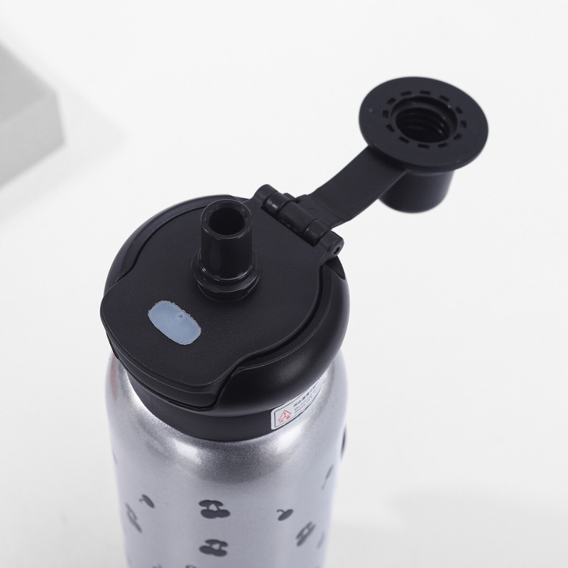 New Design 650ml Outdoor Sports Drinkware Insulated Vacuum Tumbler Stainless Steel Water Bottle